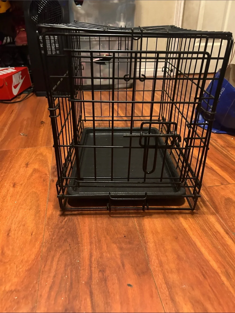 Black Small Pet Wire Crate with Removable Tray